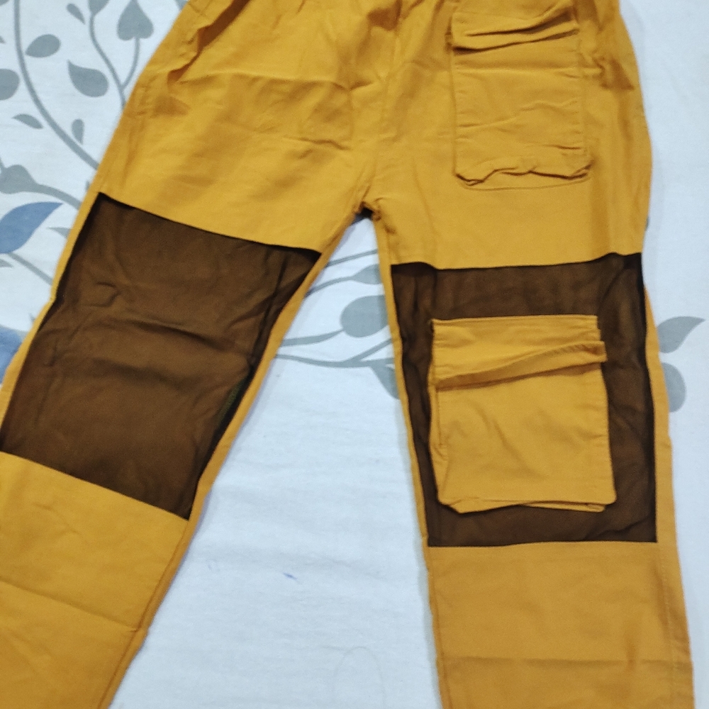 Stylish jogger never worn - Picture 2 of 4